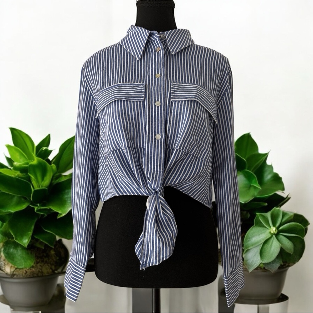 Zara Blue & White Striped Cropped Button Shirt – Effortless Coastal Vibes
